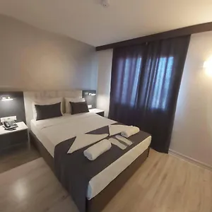 2* Otel Barış